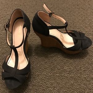 Black Andrea Wedges